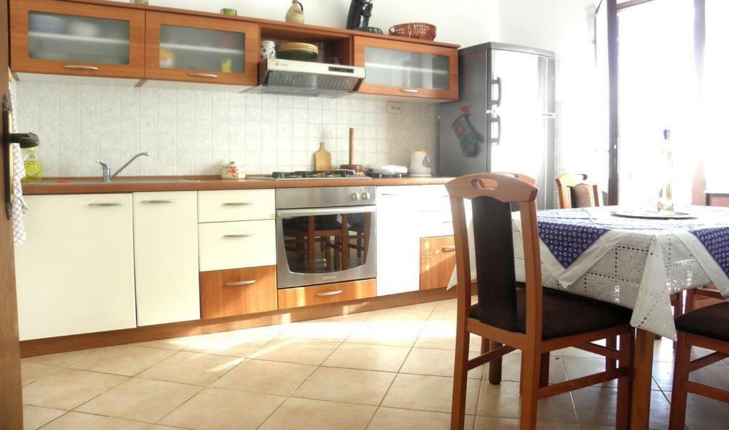 Apartmani Volga Petrcane Eksteriør billede